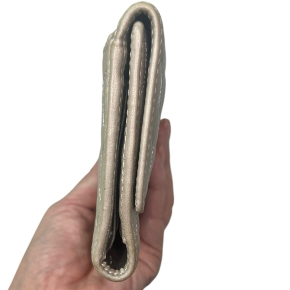 Coach Quilted C Soft Leather Tri Fold Wallet Silver Pewter Grey Snap Zippered - Picture 8 of 14